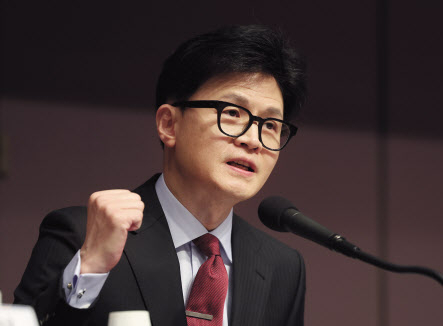 한동훈 국민의힘 비상대책위원장이 7일 오전 서울 중구 한국프레스센터에서 열린 관훈클럽 초청 토론회에서 발언하고 있다. [국회사진기자단]