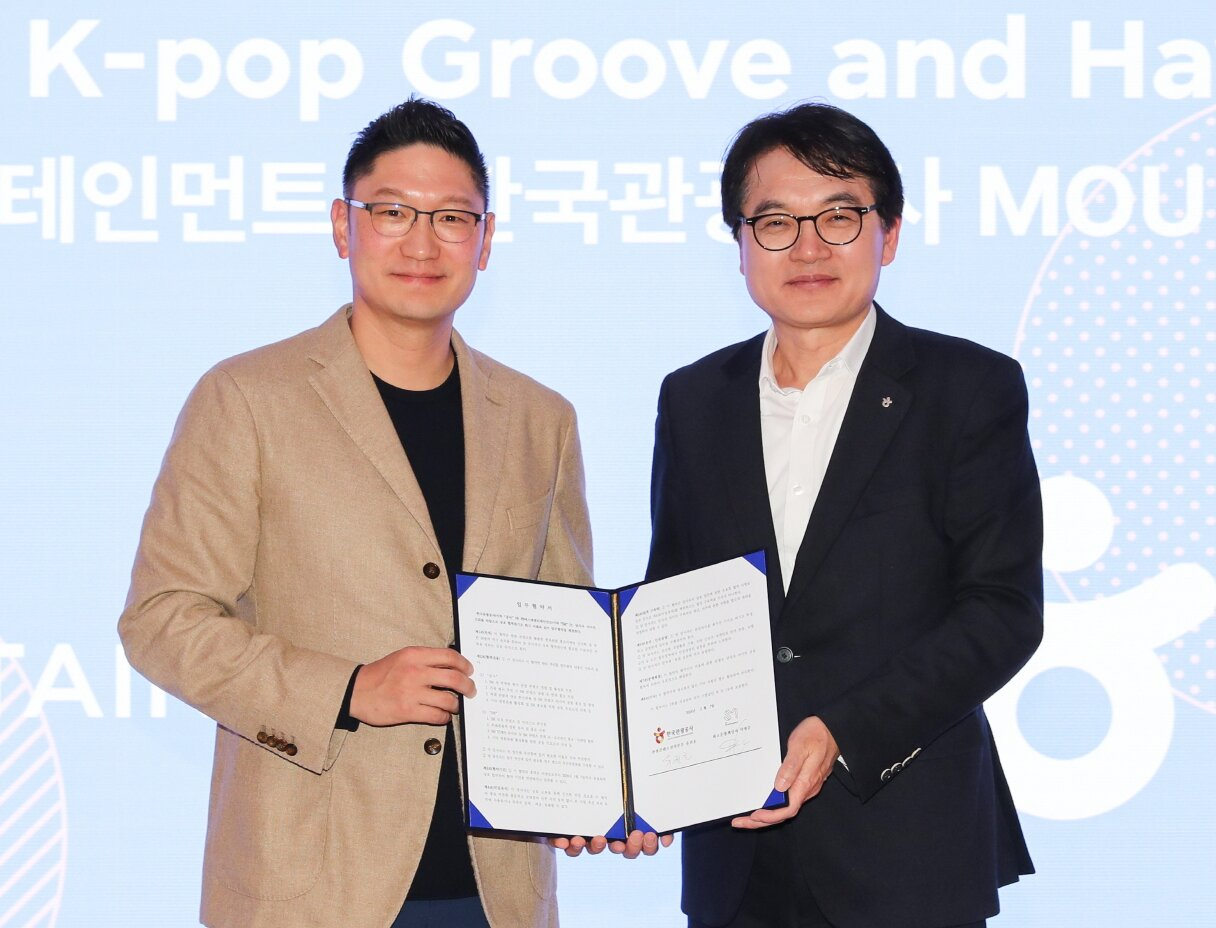 SM(왼쪽)과 관광공사의 의기투합