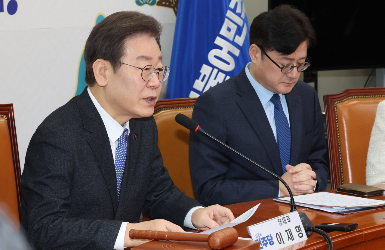 국힘은 서울역, 민주는 용산역…설 인사 장소 다른 이유는[이런정치]