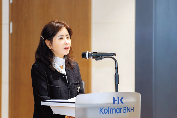윤여원 콜마비앤에이치 대표가 창립 20주년 기념식에서 발언하고 있다. [콜마비앤에이치 제공]