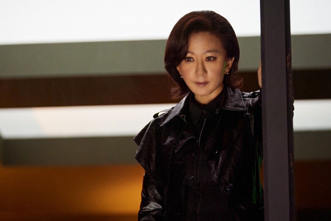 Kim Hee-ae in “Dead Man” (Plus M Entertainment)