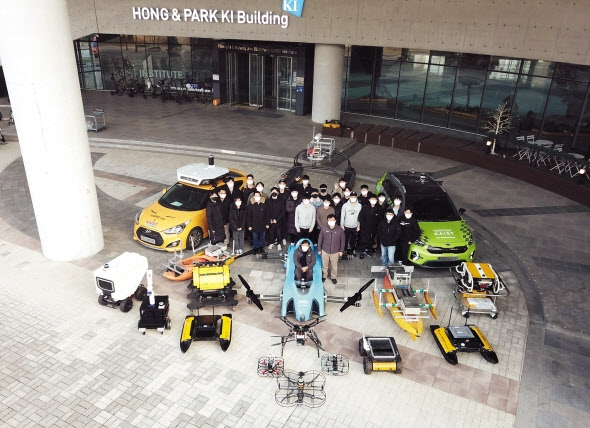 ‘MBZIRC 마리타임 그랜드 챌린지’에 출전한 ‘Team KAIST’.[KAIST 제공]