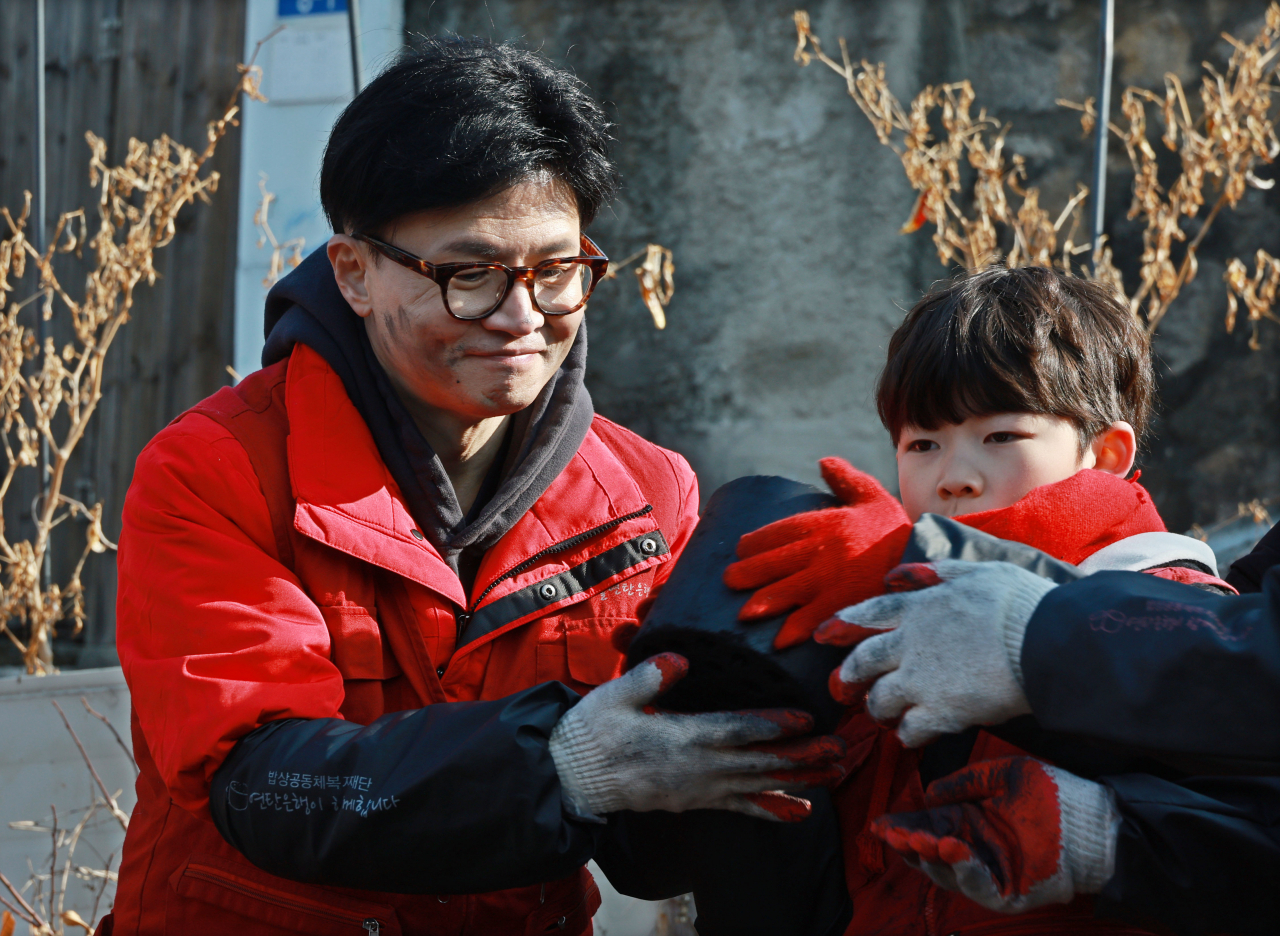 이재명 때리고 윤석열·김건희 언급 않고…‘한동훈식’ 여의도 화법[이런정치]