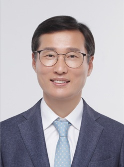 조용우 문재인 정부 국정기록비서관.