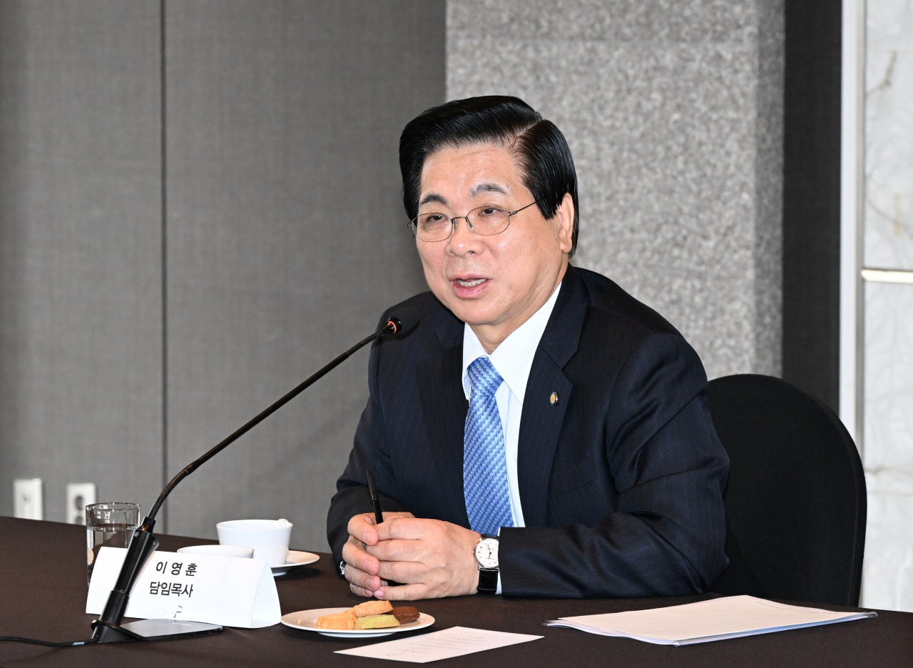이영훈 여의도순복음교회 담임목사가 14일 서울 중구 한 호텔에서 열린 기자간담회에서 발언을 하고 있다. [여의도순복음교회 제공]