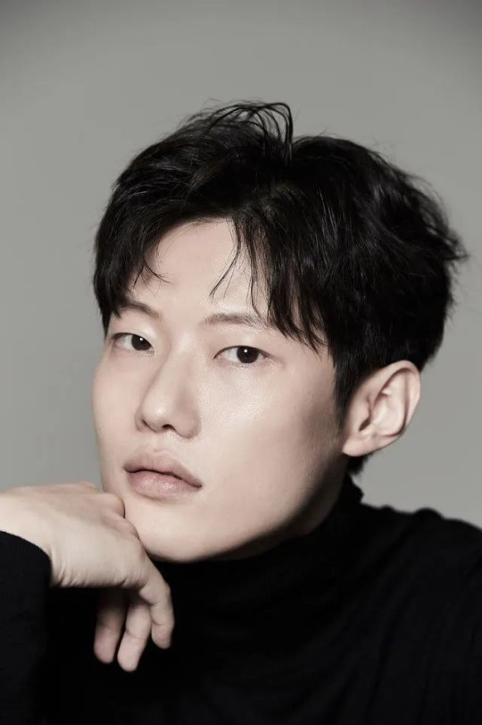 [사람엔터테인먼트]