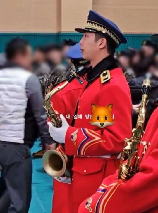군악대가 된 RM. [온라인 커뮤니티 캡처]