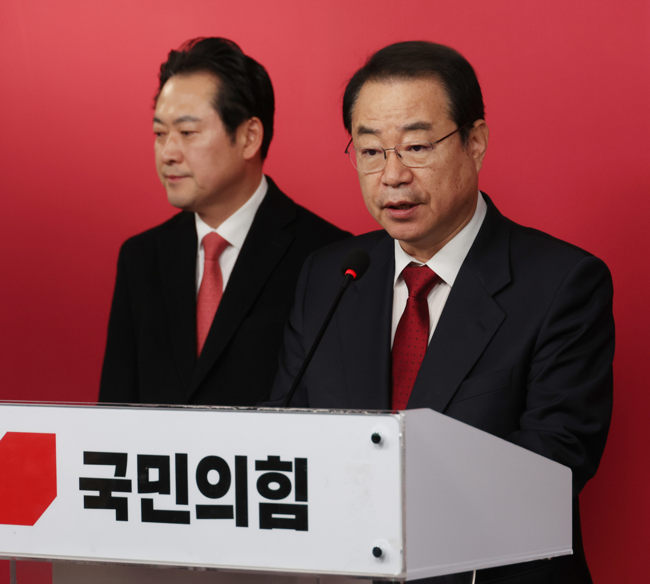 정영환 국민의힘 공천관리위원장이 18일 여의도 당사에서 5일차 면접 결과를 발표하고 있다. [연합]