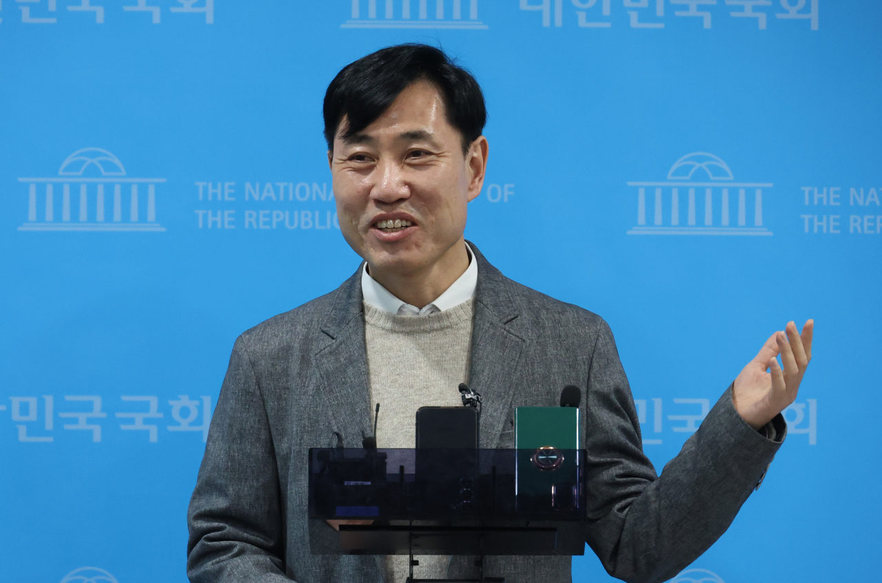 국민의힘 하태경 의원이 29일 국회에서 출마지 관련 입장을 말하고 있다. [연합]
