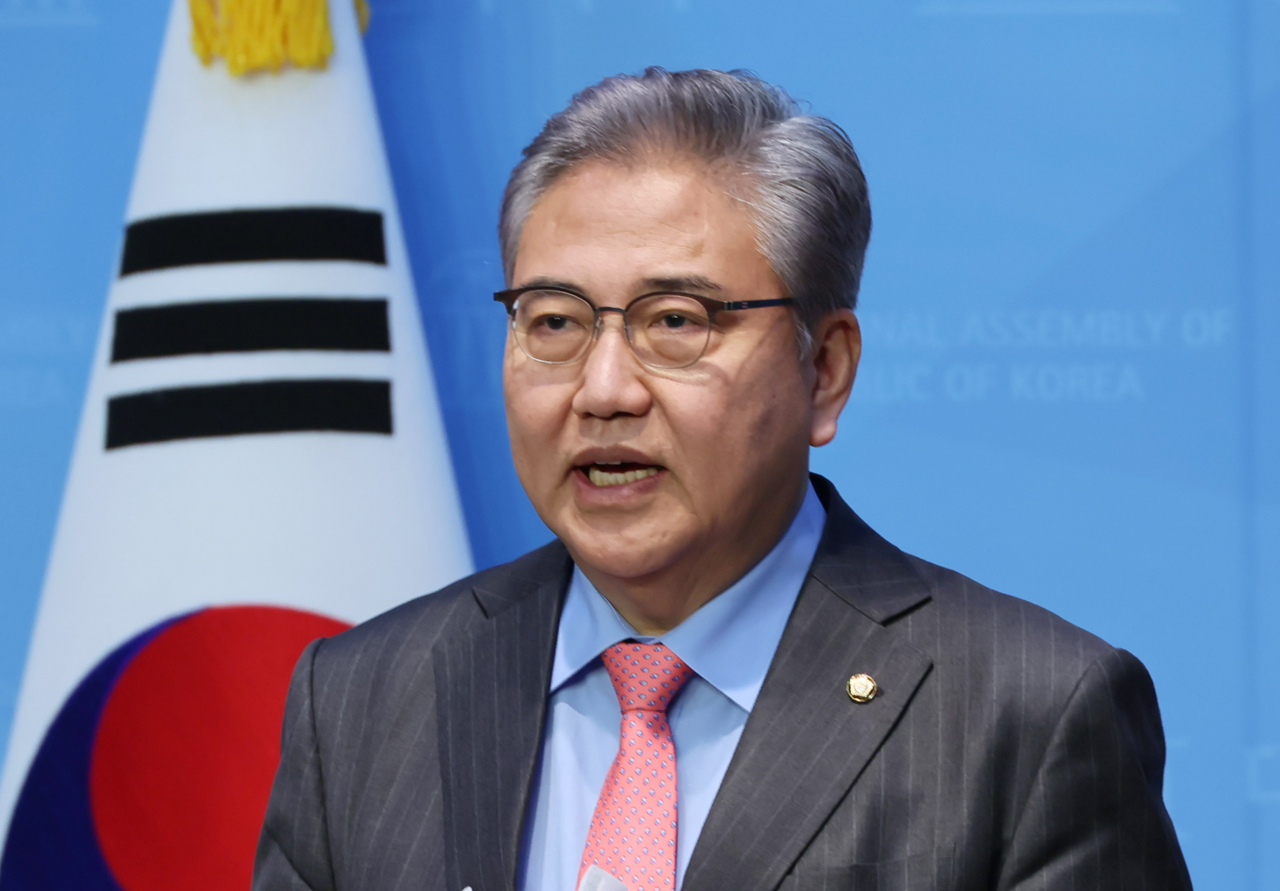 박진 국민의힘 의원이 22일 국회 소통관에서 제22대 총선 서대문을 출마 선언 기자회견을 하고 있다. [연합]