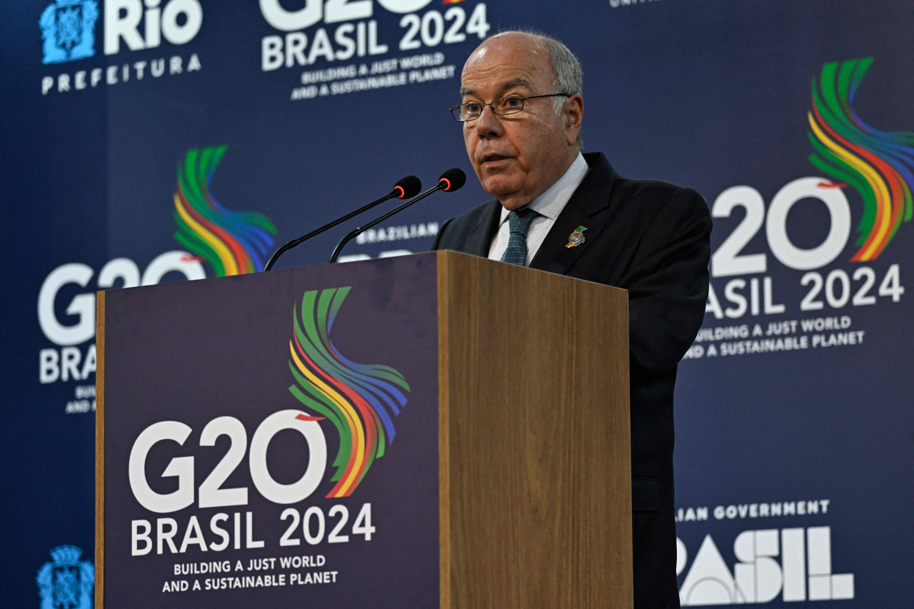 지난 2월 브라질 리우데자네이루에서 열린 주요 20개국(G20) 외교장관회의가 끝난 뒤 마우로 비에이라 브라질 외교장관이 기자회견을 하고 있다. [AFP]