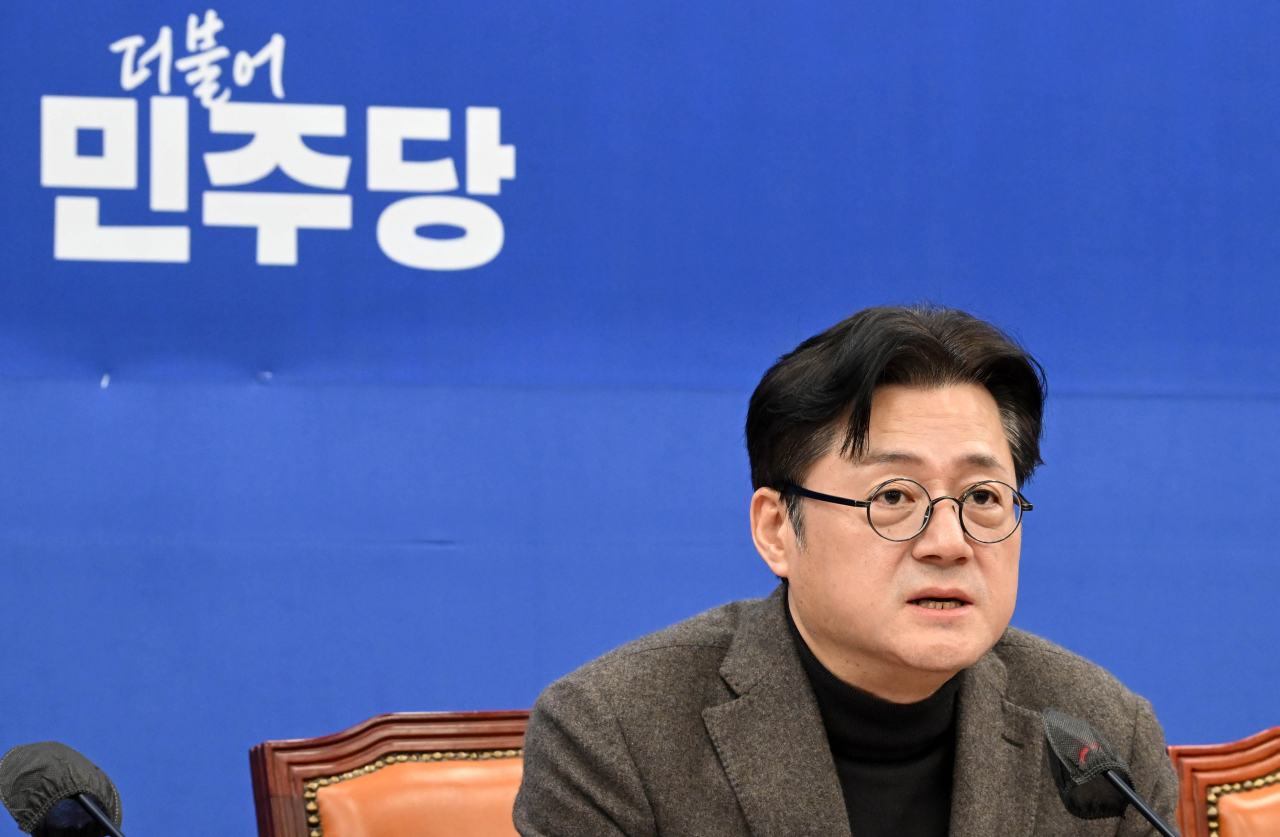 홍익표 더불어민주당 원내대표가 22일 오전 서울 여의도 국회에서 열린 정책조정회의에서 모두발언을 하고 있다. 이상섭 기자