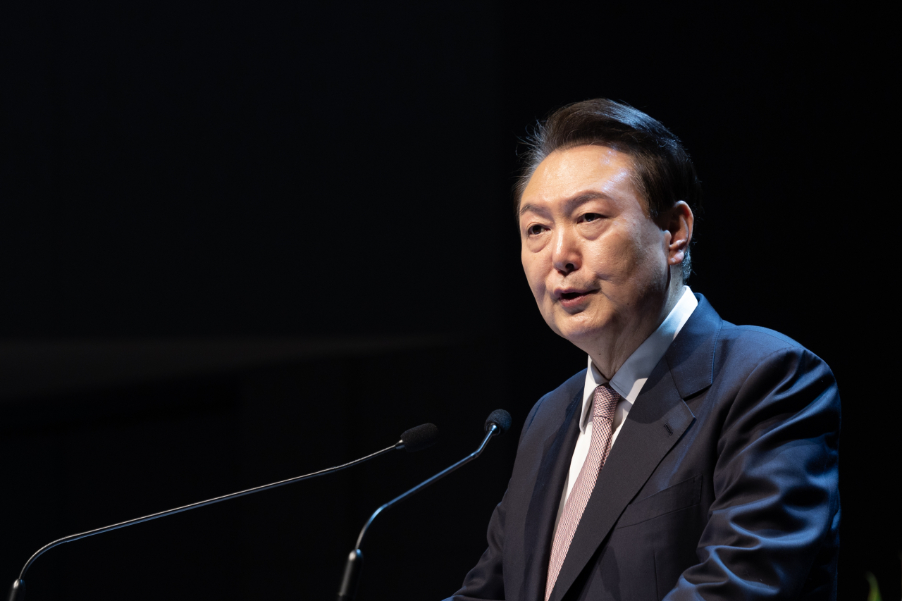 윤석열 대통령이 지난 25일 경기도 수원시 영통구 원천침례교회에서 열린 ‘3·1운동 105주년 기념예배’에 참석해 인사말을 하고 있다. [연합]