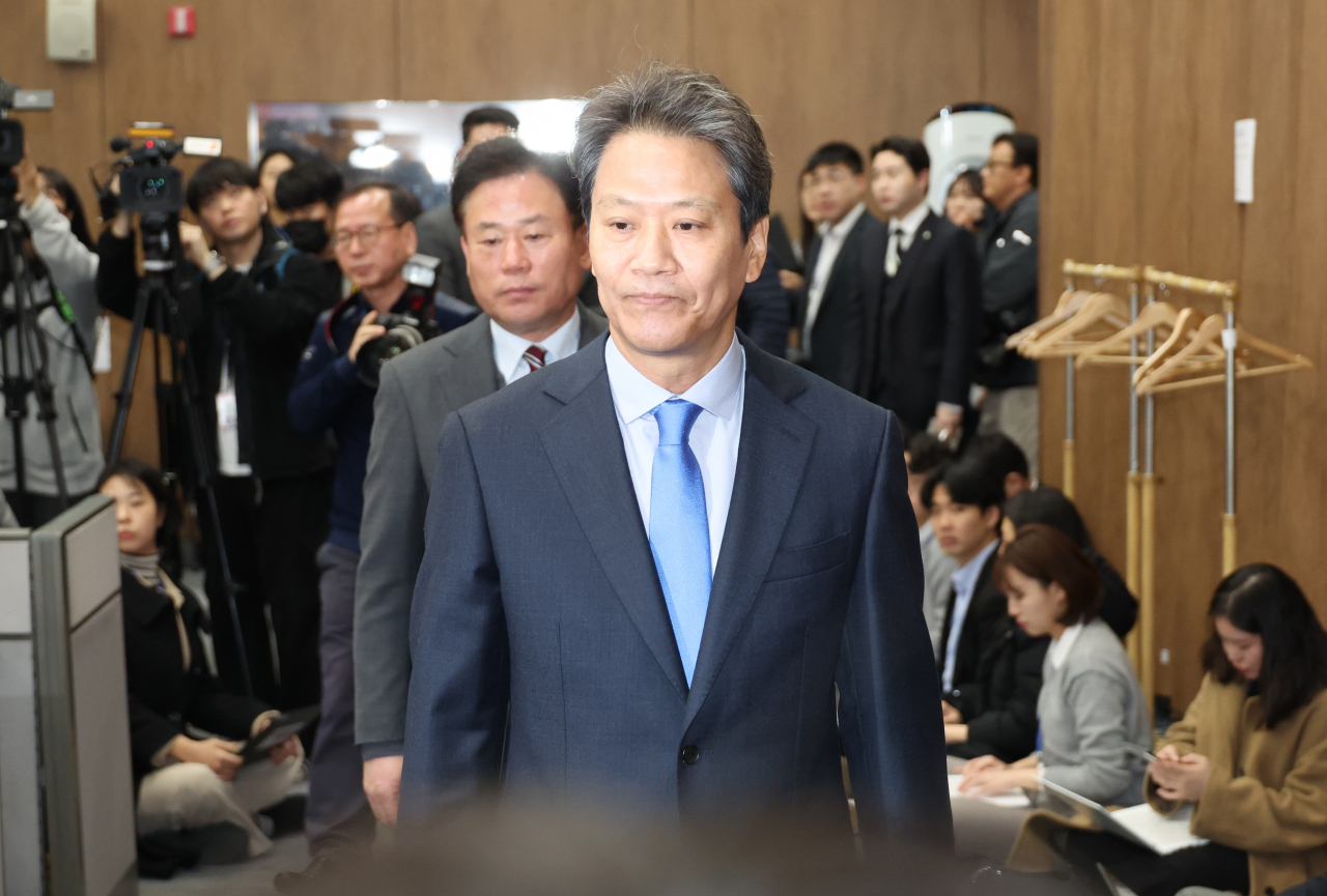 임종석 전 청와대 비서실장이 28일 서울 영등포구 국회에서 더불어민주당 공천 관련 기자회견을 마치고 이동하고 있다. [연합]