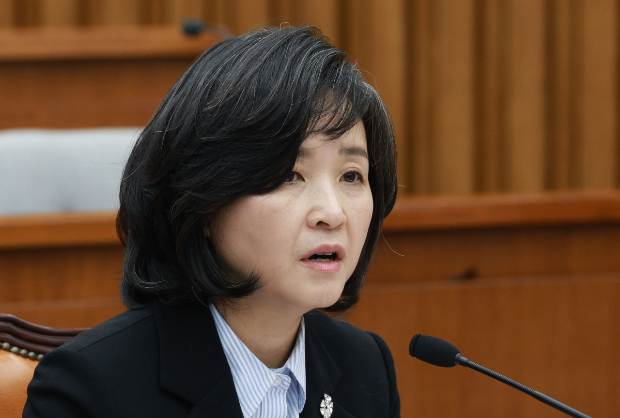 신숙희 대법관 후보자가 27일 오전 서울 국회에서 열린 국회인사청문특별위원회 인사청문회에 질의에 답하고 있다. [연합]