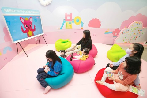 Learn Hangeul with Pinkfong, get a caricature done and treat yourself to expensive dessert