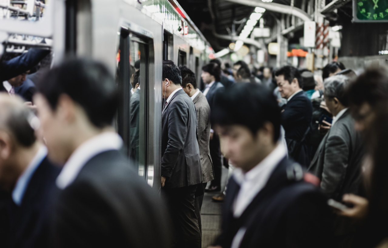 일본 도쿄의 출근길 지하철 [123RF]