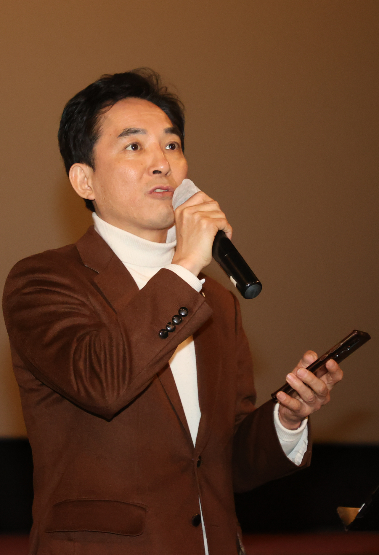 박민식 전 국가보훈부 장관이 지난달 16일 서울 여의도 CGV에서 열린 영화 ‘건국전쟁’ 무대인사에서 인사말을 하고 있다. [연합]
