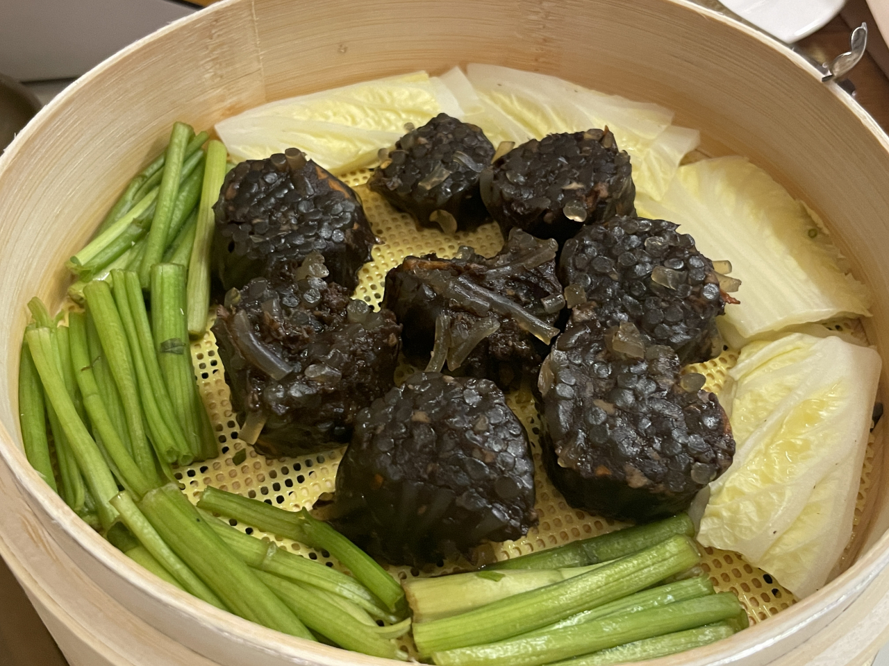 식물성 순대를 활용한 순대찜. 모든 재료는 신세계푸드가 자체 개발한 100% 식물성이다. 전새날 기자