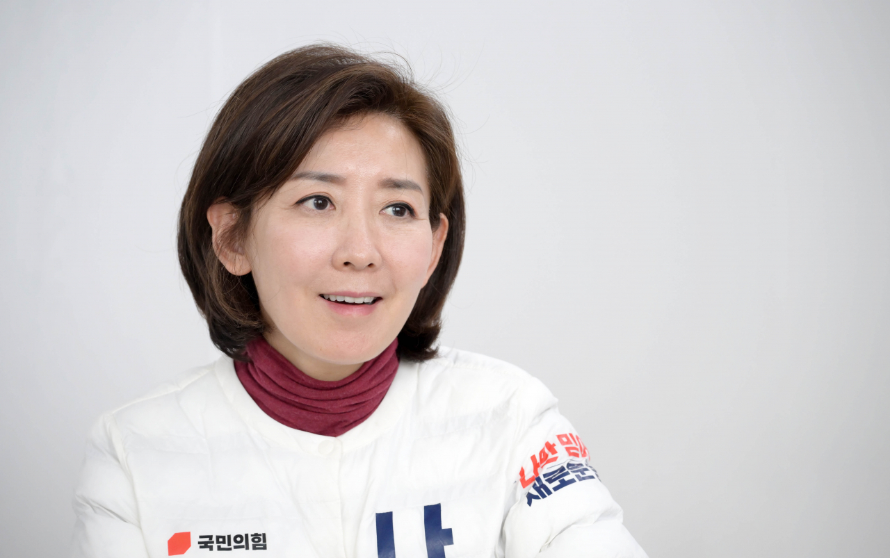 나경원 국민의힘 동작을 국회의원 후보가 서울 동작구 선거 사무실에서 헤럴드경제와 인터뷰를하고 있다. 이상섭 기자