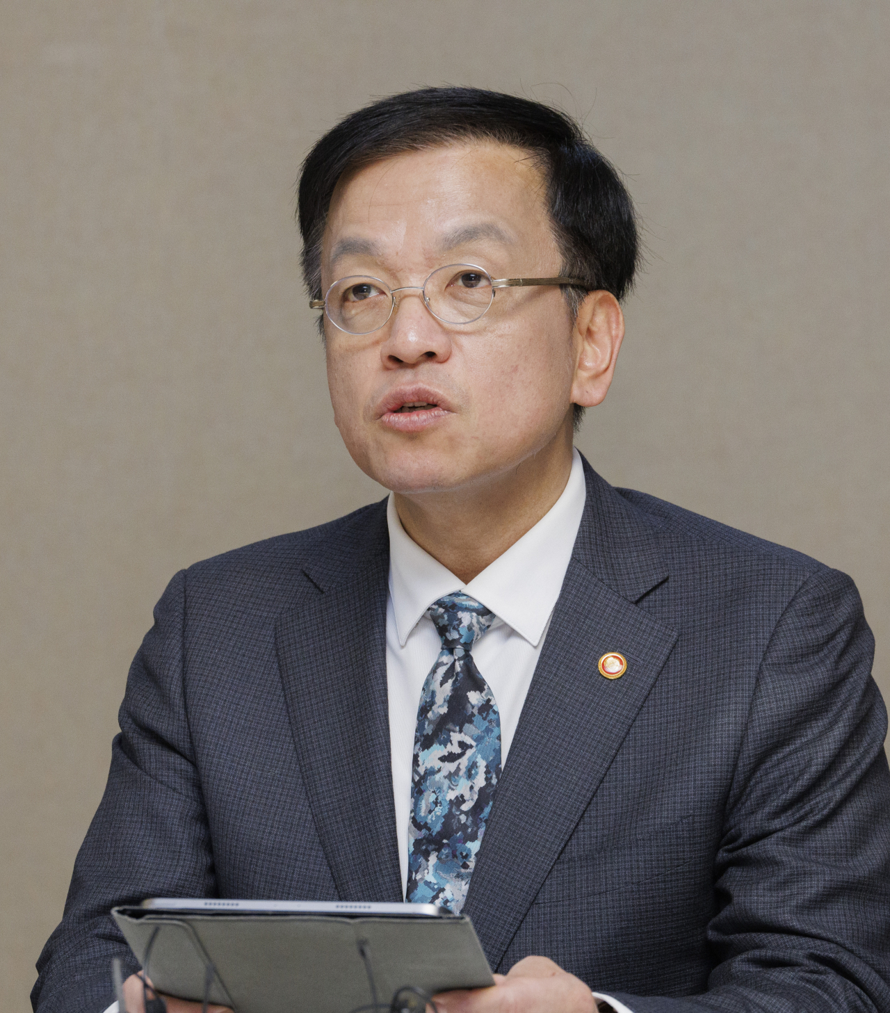 최상목 부총리 겸 기획재정부 장관이 6일 오전 서울 종로구 정부서울청사에서 열린 물가관계장관회의에 참석해 2월 소비자 물가동향 및 대응 방안에 대해 설명하고 있다. [연합]
