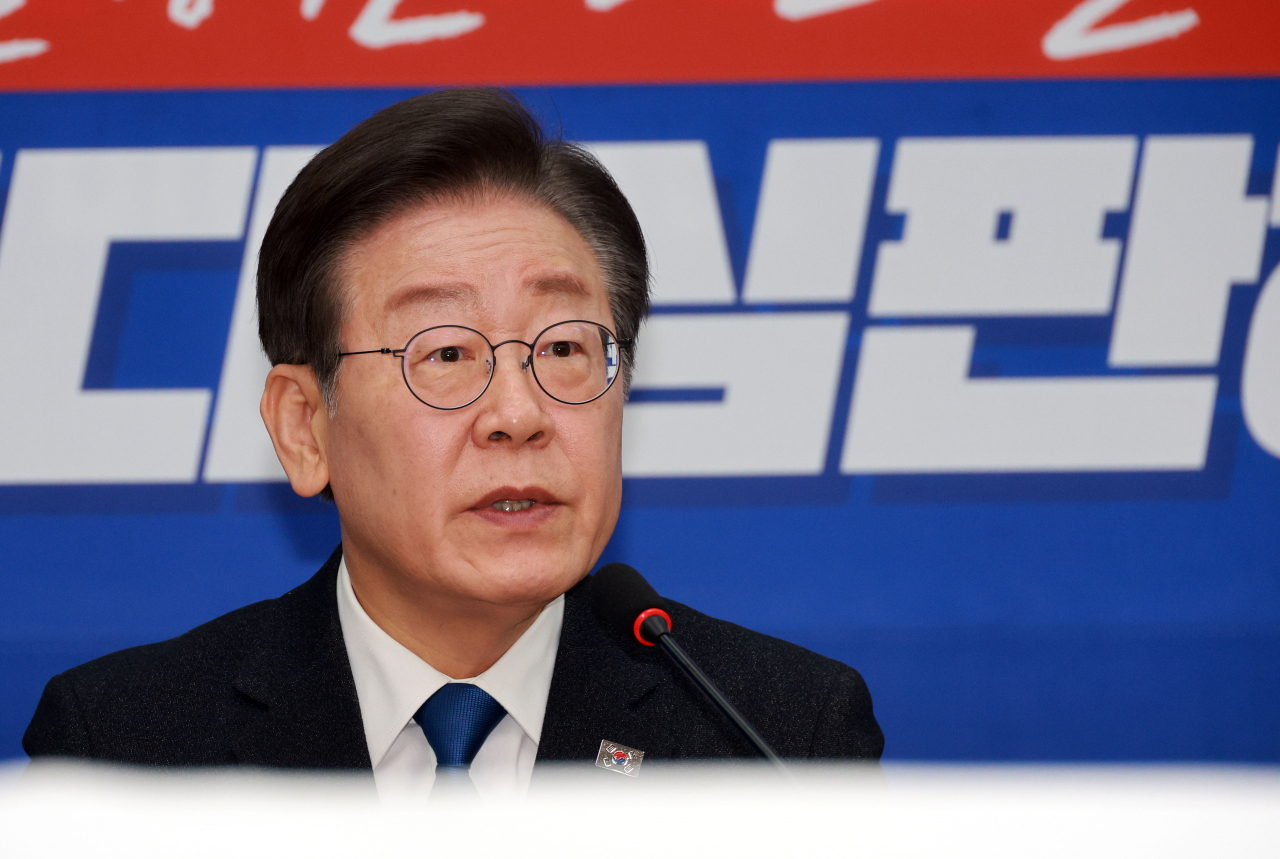 이재명 더불어민주당 대표가 6일 국회에서 열린 최고위원회의에서 발언하고 있다. [연합]
