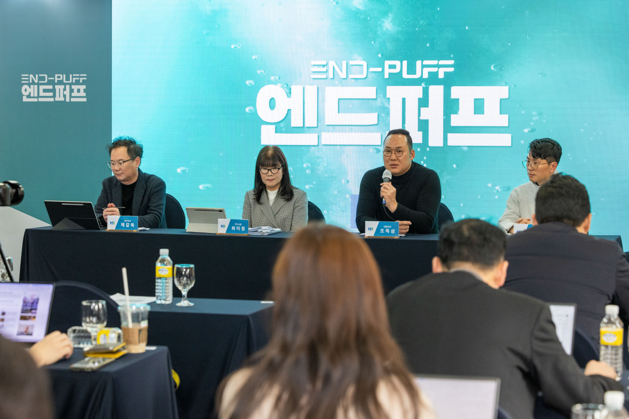 조득상 HR메디컬 대표가 6일 오전 서울 프레스센터에서 열린 엔드퍼프 출히 기자간담회에서 설명하고 있다. [HR메디컬 제공]