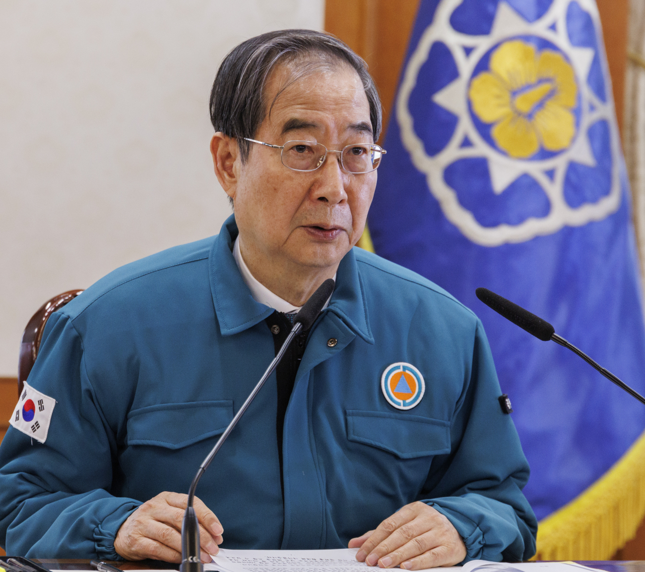 한덕수 국무총리가 8일 오후 정부서울청사에서 열린 중앙재난안전대책 회의에 참석해 발언하고 있다. [연합]