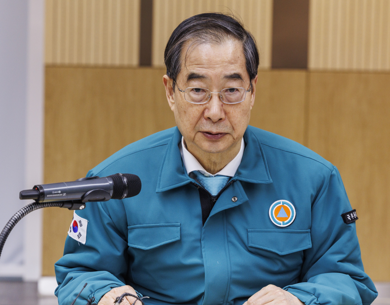 전공의를 중심으로 한 의사들의 집단행동이 계속되고 있는 지난 11일 오후 한덕수 국무총리가 의료 현장의 상황 청취를 위해 서울 영등포구 뇌혈관전문 명지성모병원을 방문해 의료진과 가진 간담회에서 발언하고 있다. [연합]