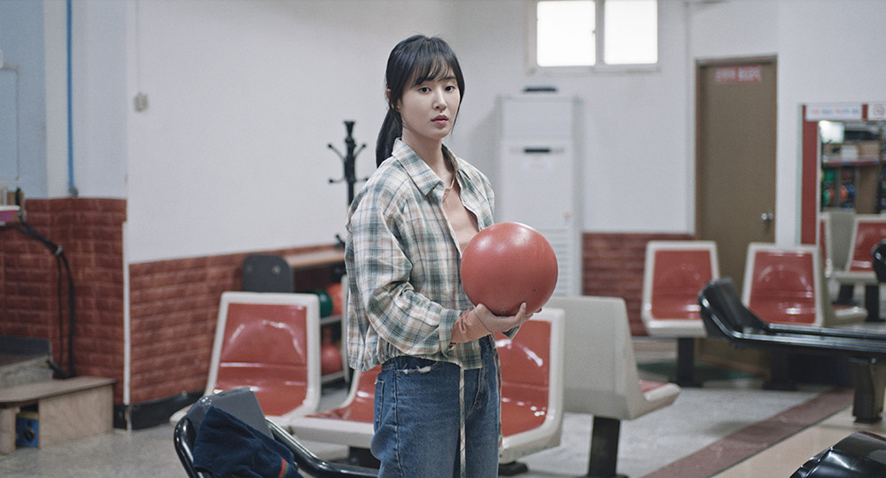 "Dolphin" (Mano Entertainment)