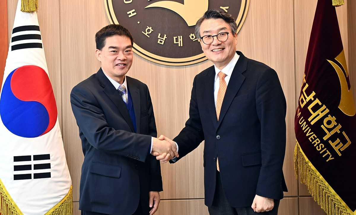 박상철 호남대 총장, 구징치 주광주중국총영사와 환담