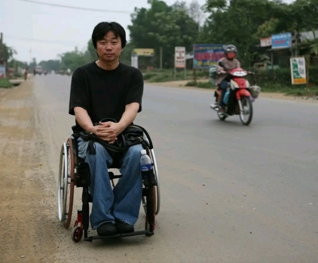 '하반신 마비' 강원래, 발목 부상 군인 조롱한 정봉주에 한 말