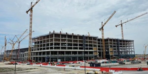 삼성전자 미국 텍사스 주 테일러 파운드리 팹 공사 현장 [경계현 삼성전자 대표이사 인스타그램]