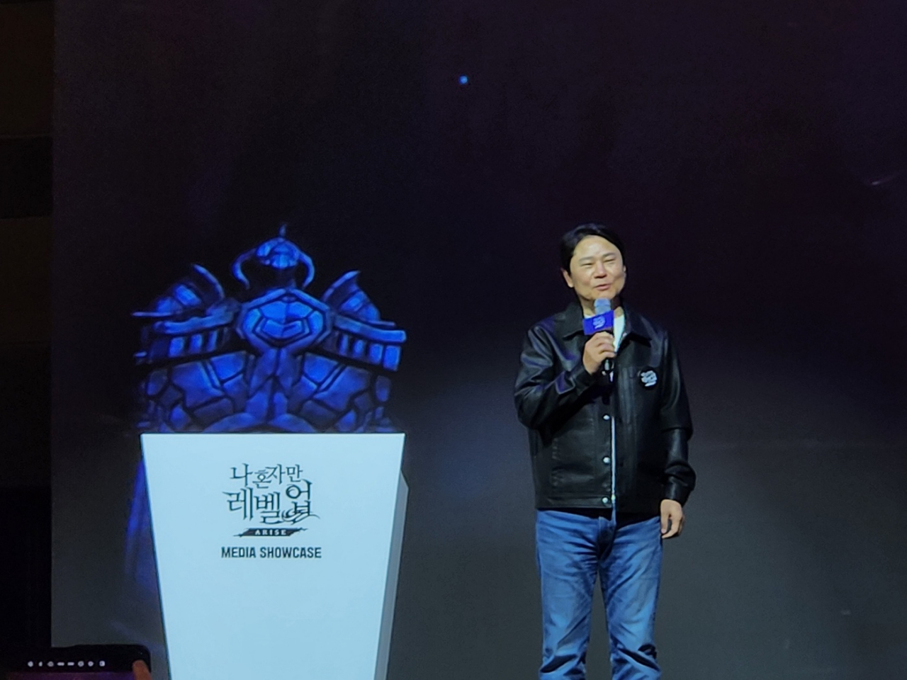 시총 5조 기업 대표가 코스프레?” 가죽자켓 입은 이유 알고보니 - 헤럴드경제