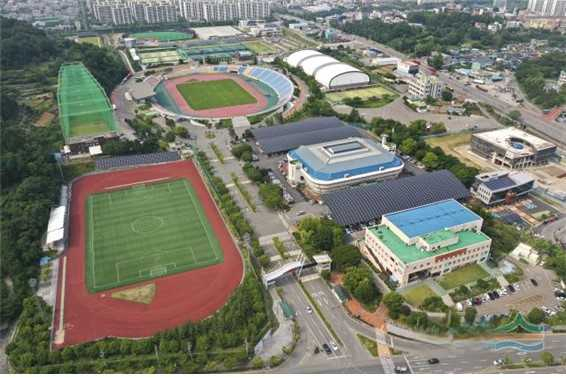 순천시 연향동 팔마스포츠타운 전경.