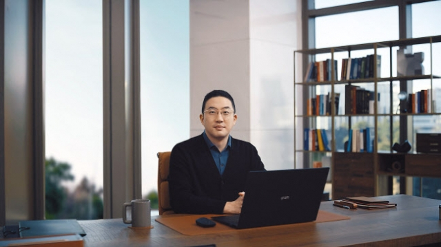 구광모 LG그룹 회장이 지난해 83억원 가량을 연봉으로 받은 것으로 나타났다. [LG 제공]
