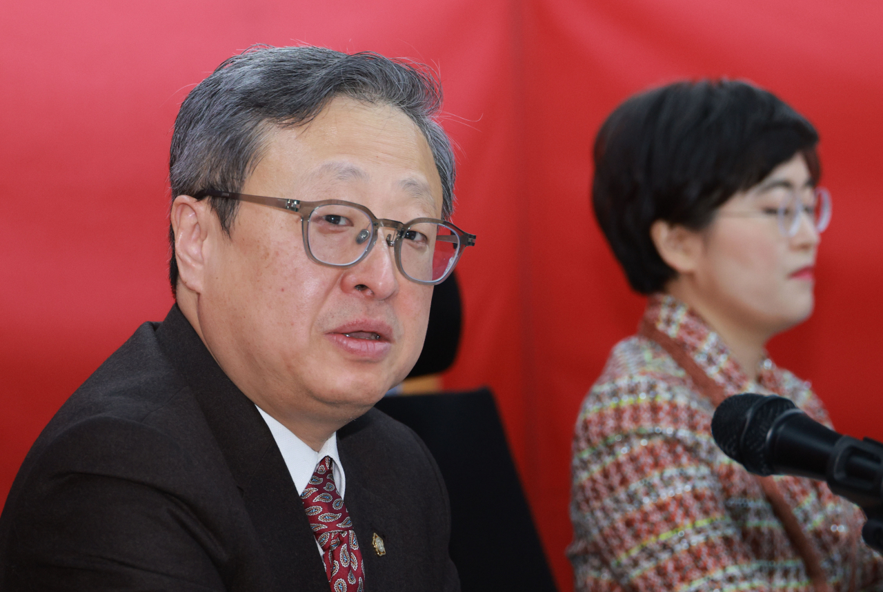 유일준 국민의미래 공천관리위원회 위원장이 12일 오전 서울 여의도 국민의미래 중앙당사에서 열린 비례대표 면접심사에서 발언하고 있다. 국회사진기자단