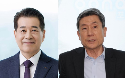 장인화(왼쪽) 포스코그룹 신임 회장과 이강덕 포항시장. [포스코그룹·포항시 제공]