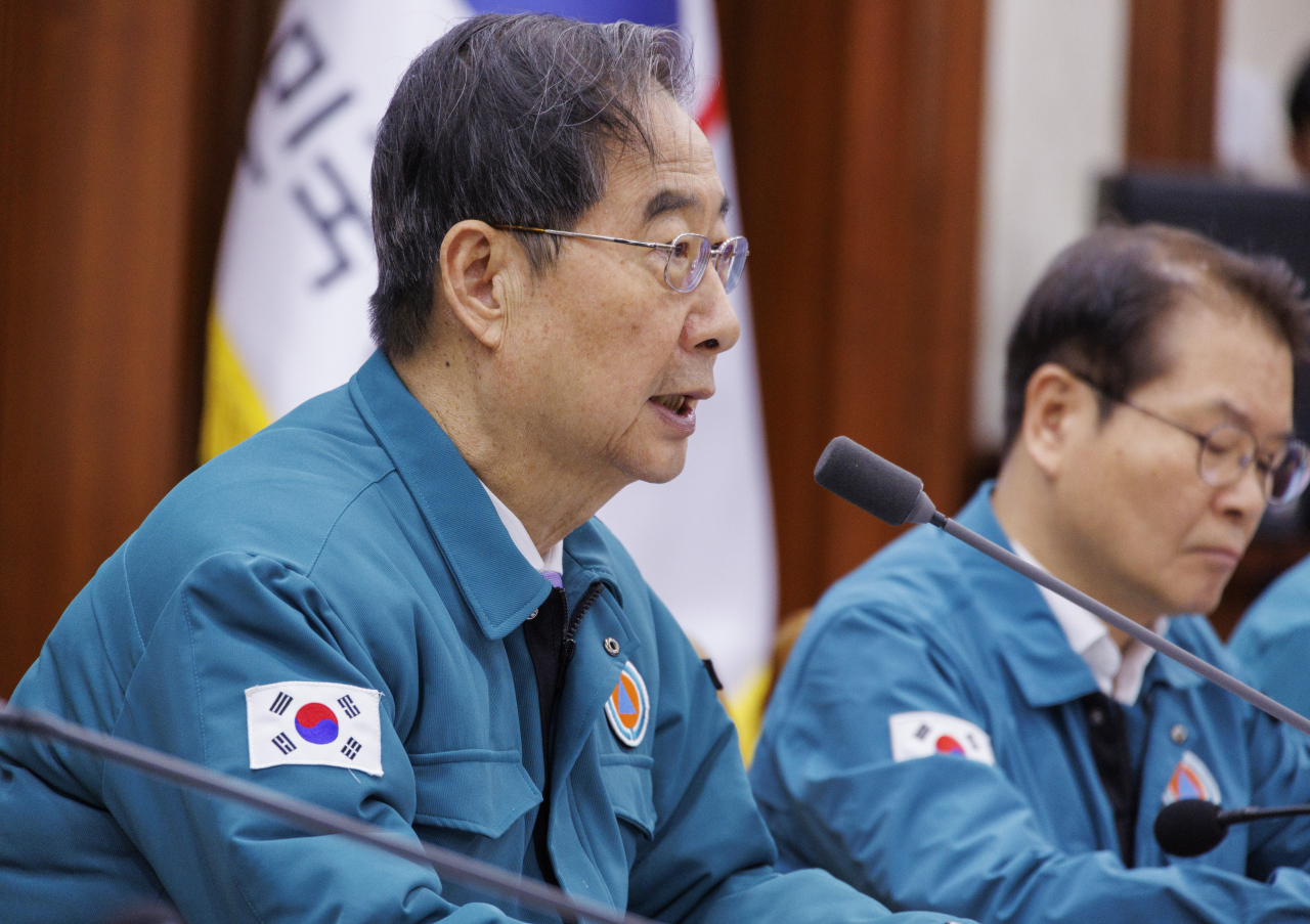 한덕수 국무총리가 22일 정부서울청사에서 열린 의사 집단행동 대응 중앙재난안전대책본부 회의에 참석해 정부의 의료 개혁 의지에 대해 발언하고 있다. [연합]