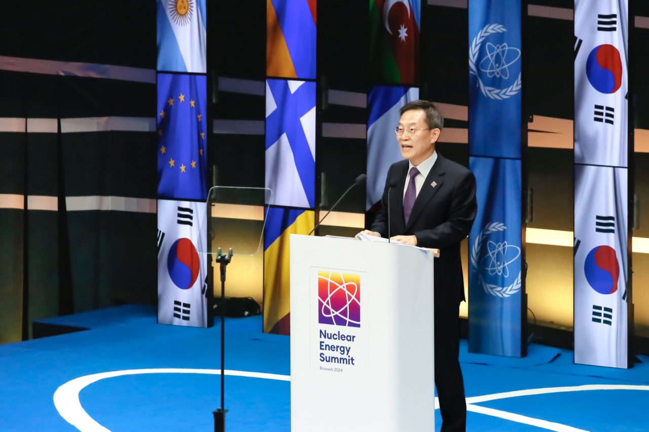 이종호 과학기술정보통신부 장관이 21일(현지시간) 벨기에 브뤼셀에서 열린 '2024 원자력에너지 정상회의'에서 한국의 원자력 확대정책에 대해 발표하고 있다.[과기정통부 제공]