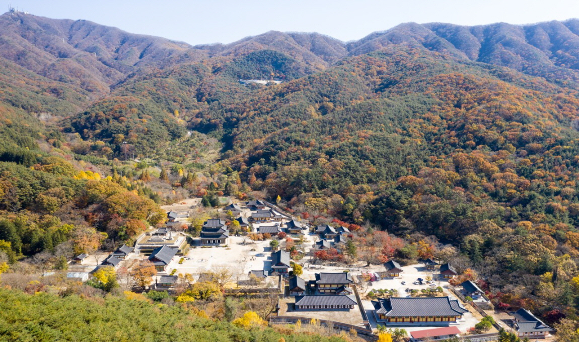 모악산에 자리잡은 금산사 전경 [금산사홈페이지]