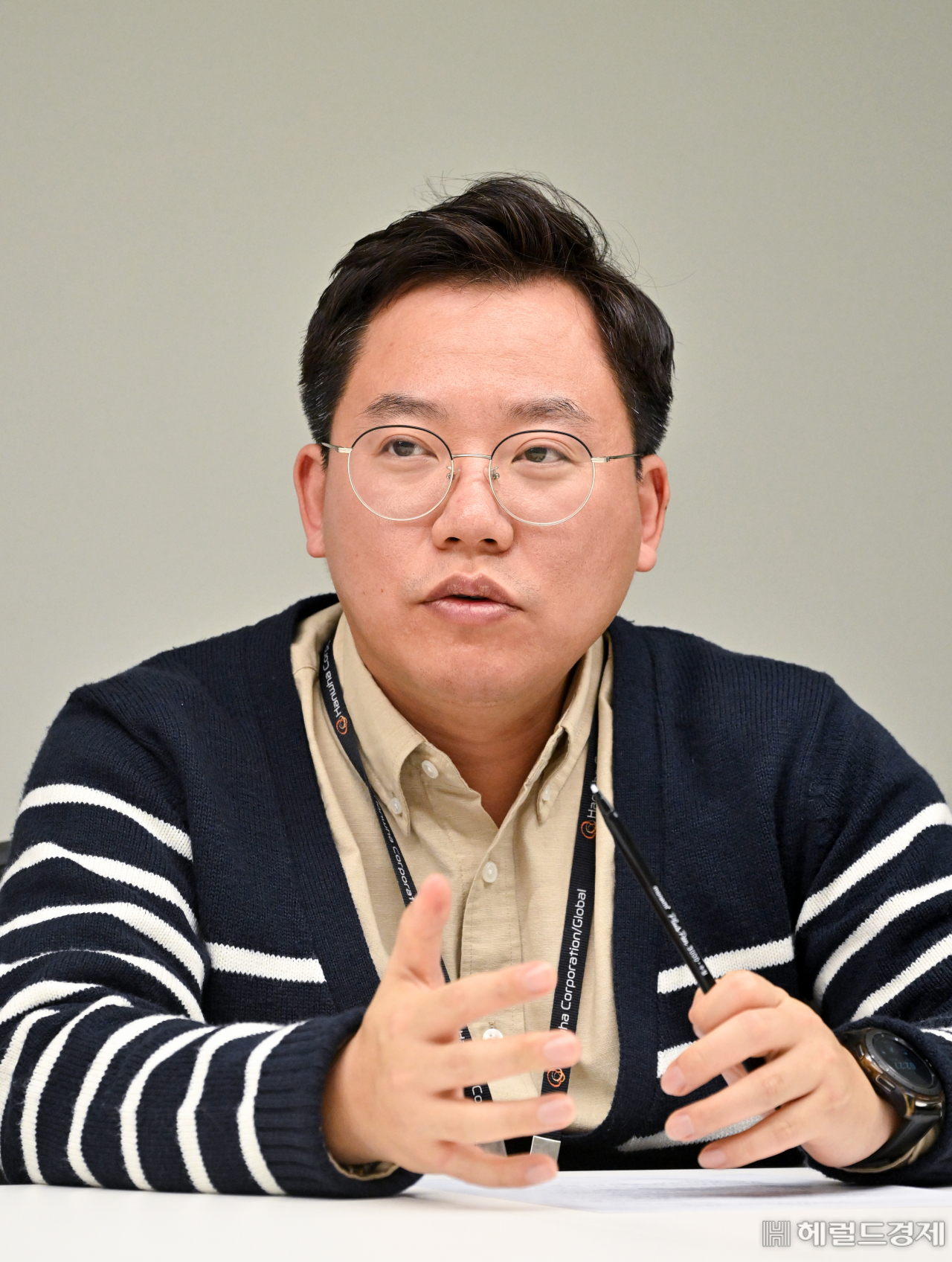 한화 글로벌부문 콘텐츠사업팀 성윤수 과장이 13일 서울 중구 한화빌딩에서 헤럴드경제와 인터뷰를 가지고 있다. 임세준 기자
