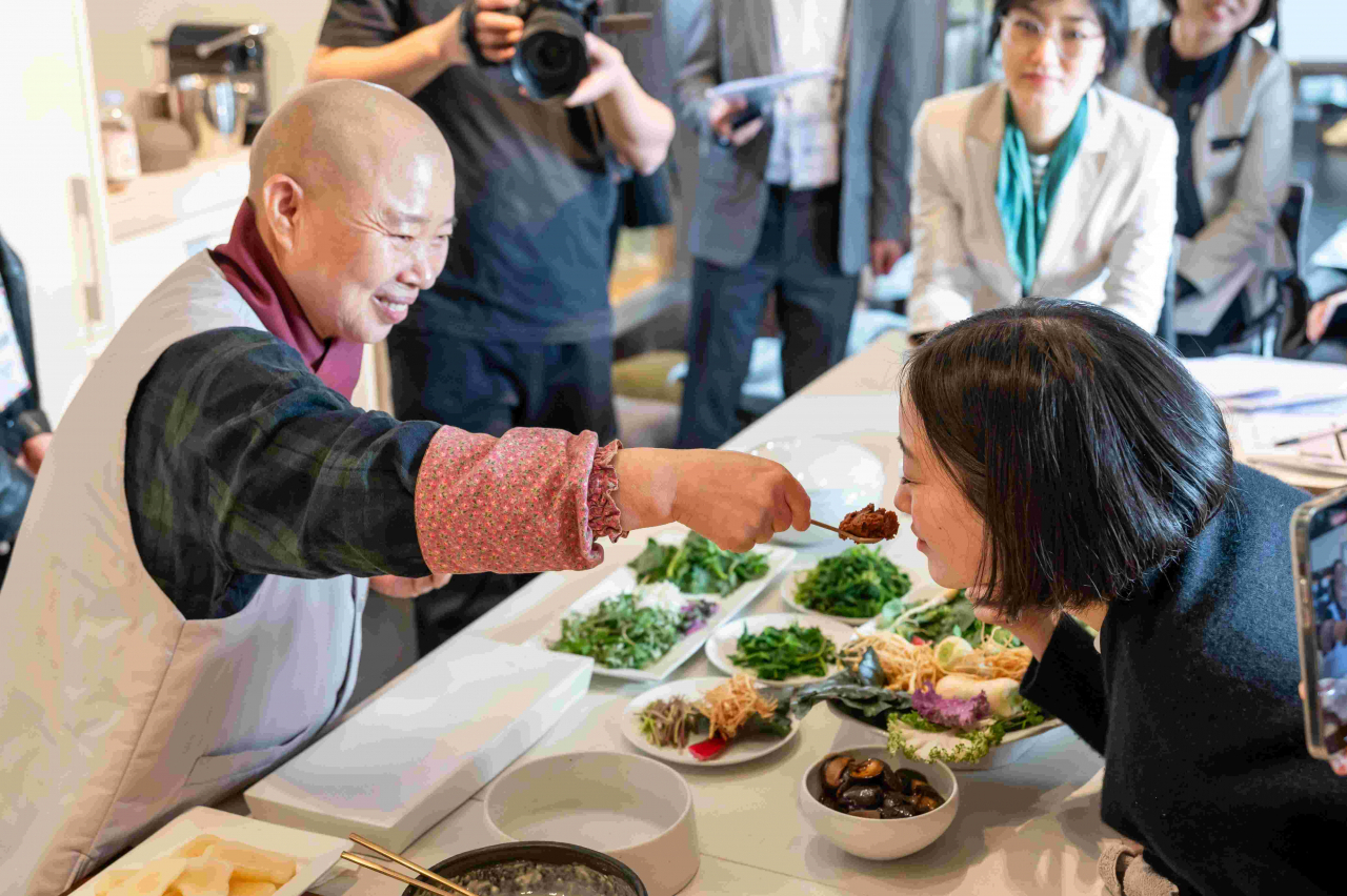 ‘한국의 菜(채식), 사찰음식’ 워크숍 모습 [한식진흥원 제공]