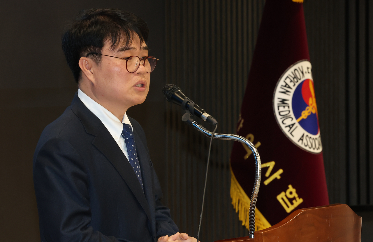 임현택 대한의사협회(이하 의협) 회장 당선인이 29일 오전 서울 의협회관에서 연 당선인 기자회견에서 발언하고 있다. [연합]