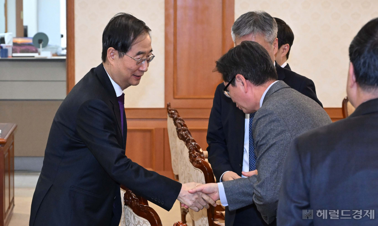 ‘전공의 복귀 설득해주길’ [이상섭의 포토가게]