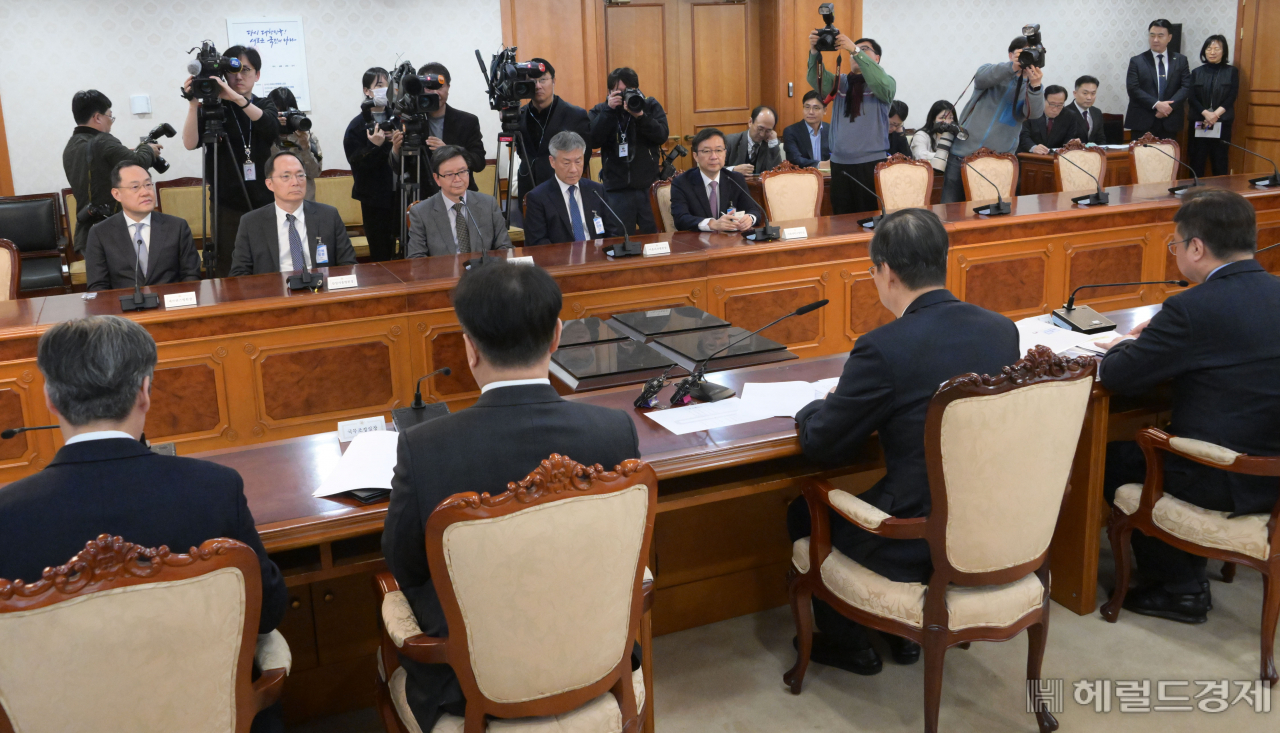 ‘전공의 복귀 설득해주길’ [이상섭의 포토가게]