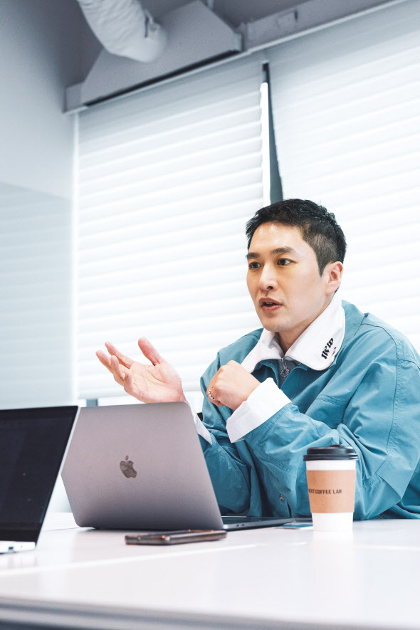 유희왕 GS샵 모바일콘텐츠팀장이 3일 영등포구 GS강서타워에서 헤럴드경제와 인터뷰하고 있다. [GS샵 제공]