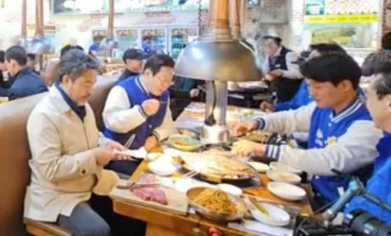국민의힘 원희룡 인천 계양을 후보가 올린 당시 이 대표의 식사 사진. [페이스북]