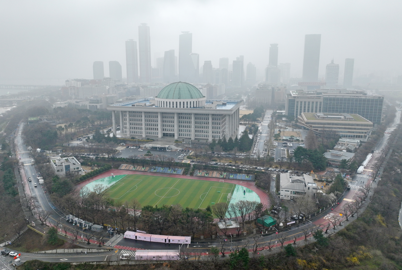 전국 흐리다 낮부터 맑음…황사로 미세먼지 '나쁨'