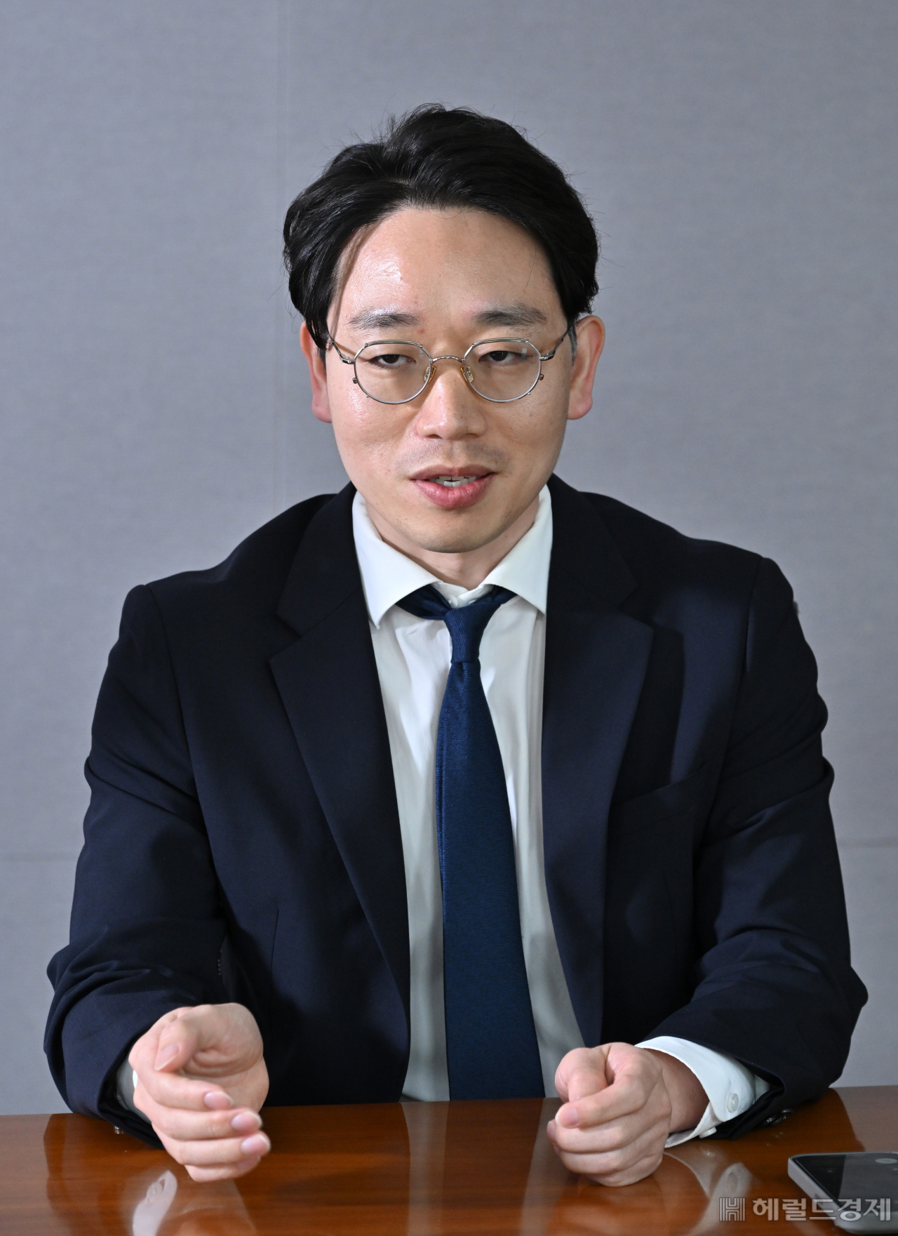 여인범 변호사가 11일 서울 종로구 법무법인 세종에서 헤럴드경제와 인터뷰를 하고 있다. 임세준 기자